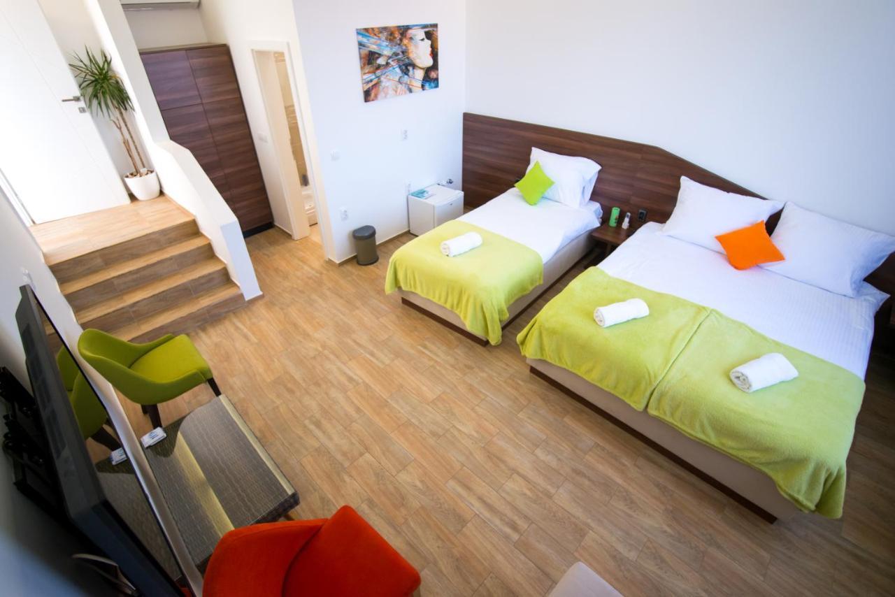 Garni Hotel Apel Apartments Ni Buitenkant foto