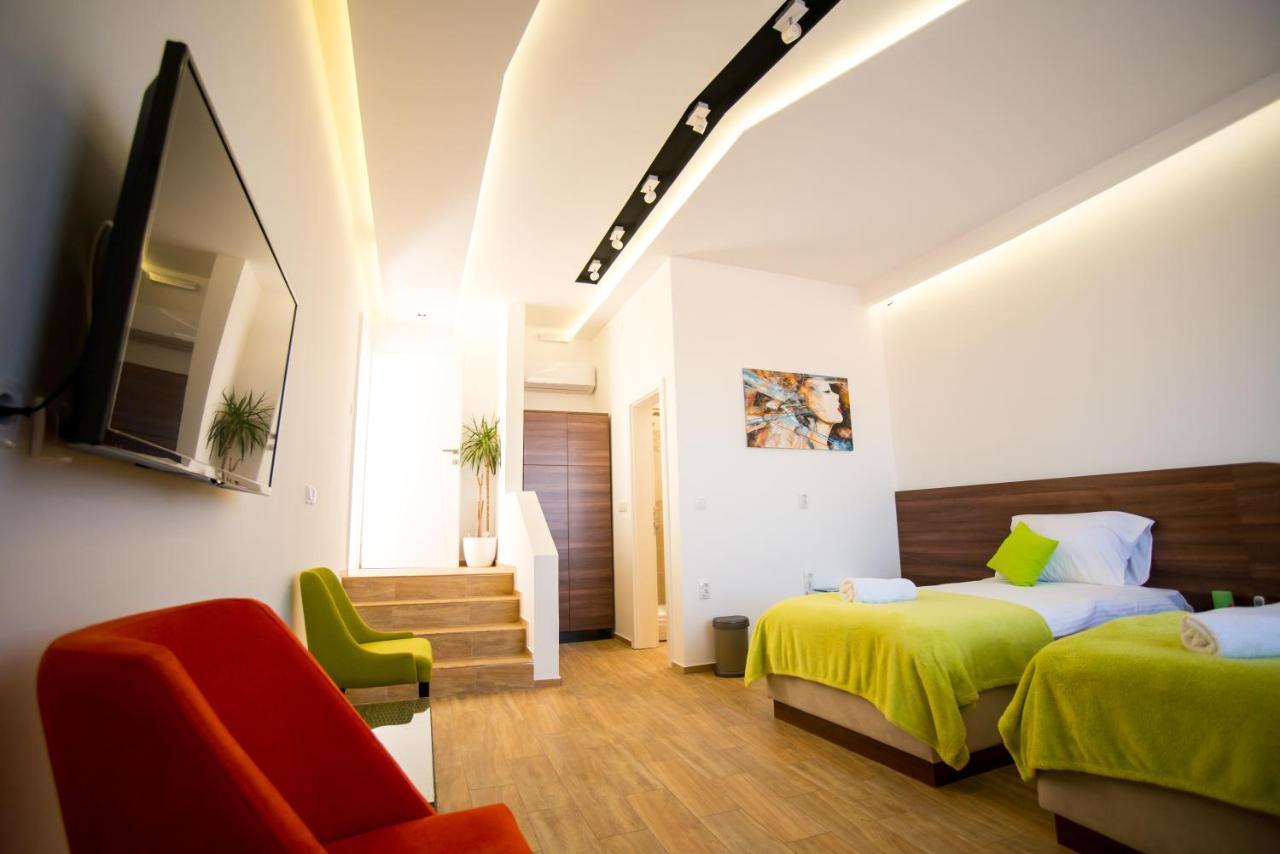 Garni Hotel Apel Apartments Ni Buitenkant foto