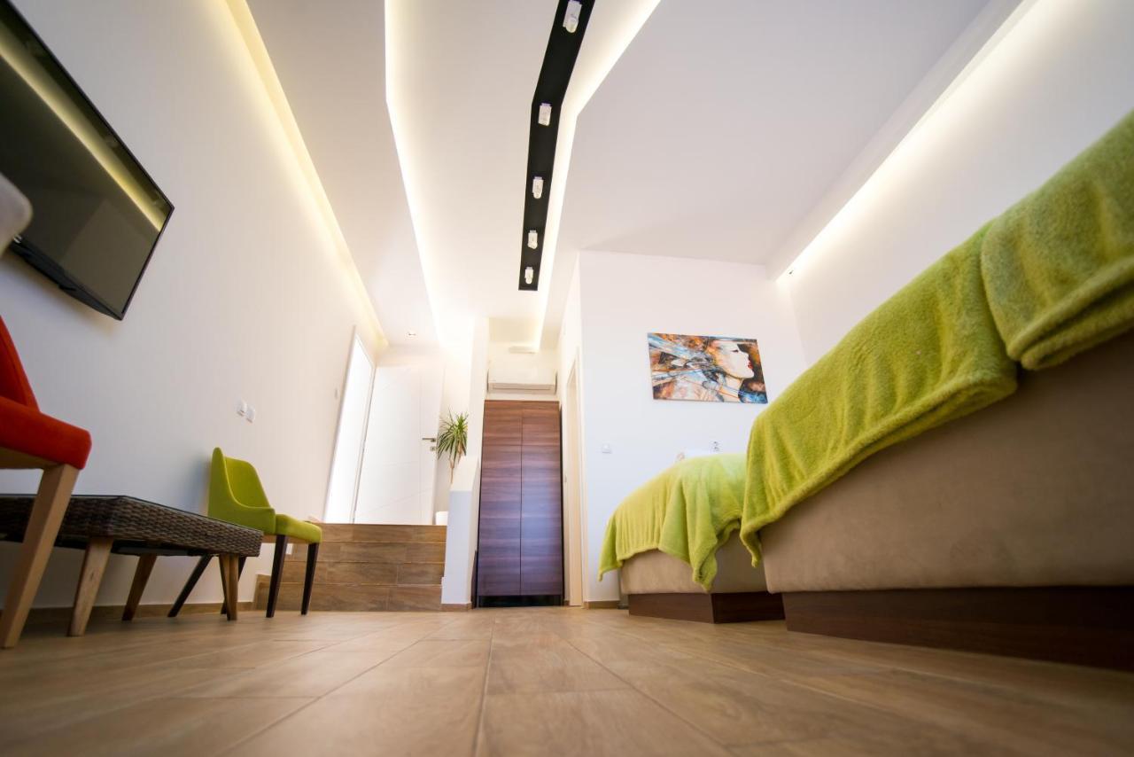 Garni Hotel Apel Apartments Ni Buitenkant foto