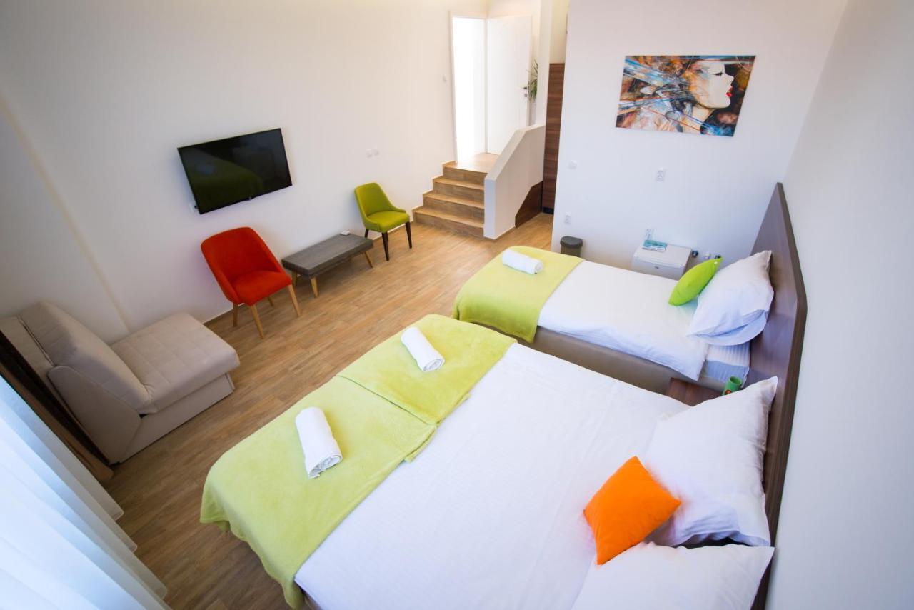 Garni Hotel Apel Apartments Ni Buitenkant foto
