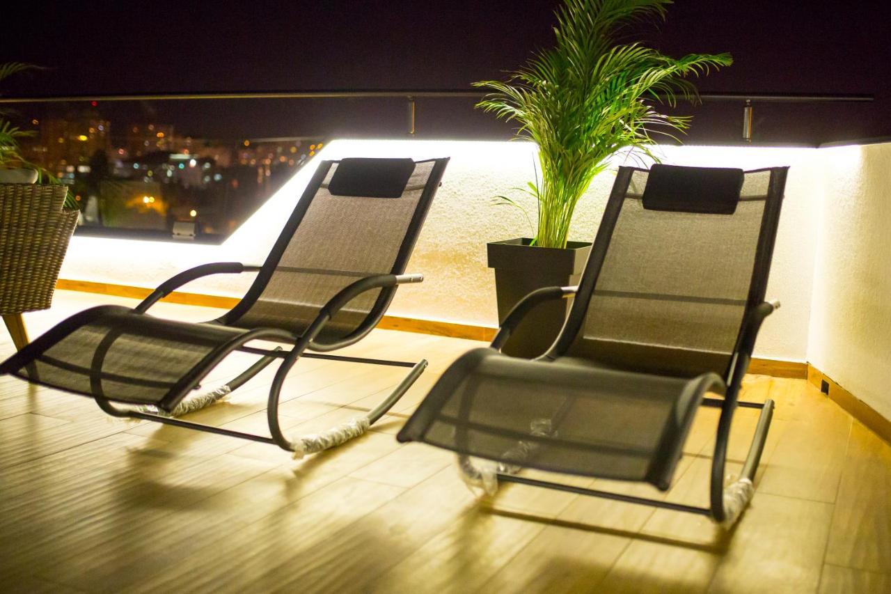 Garni Hotel Apel Apartments Ni Buitenkant foto
